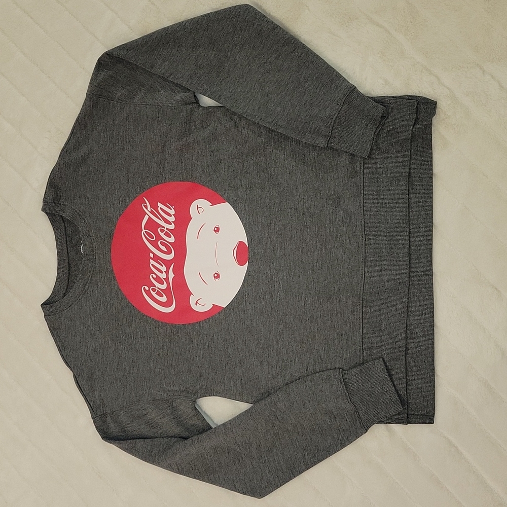● Coca-Cola Polar Bear Sweatshirt | Medium | EUC